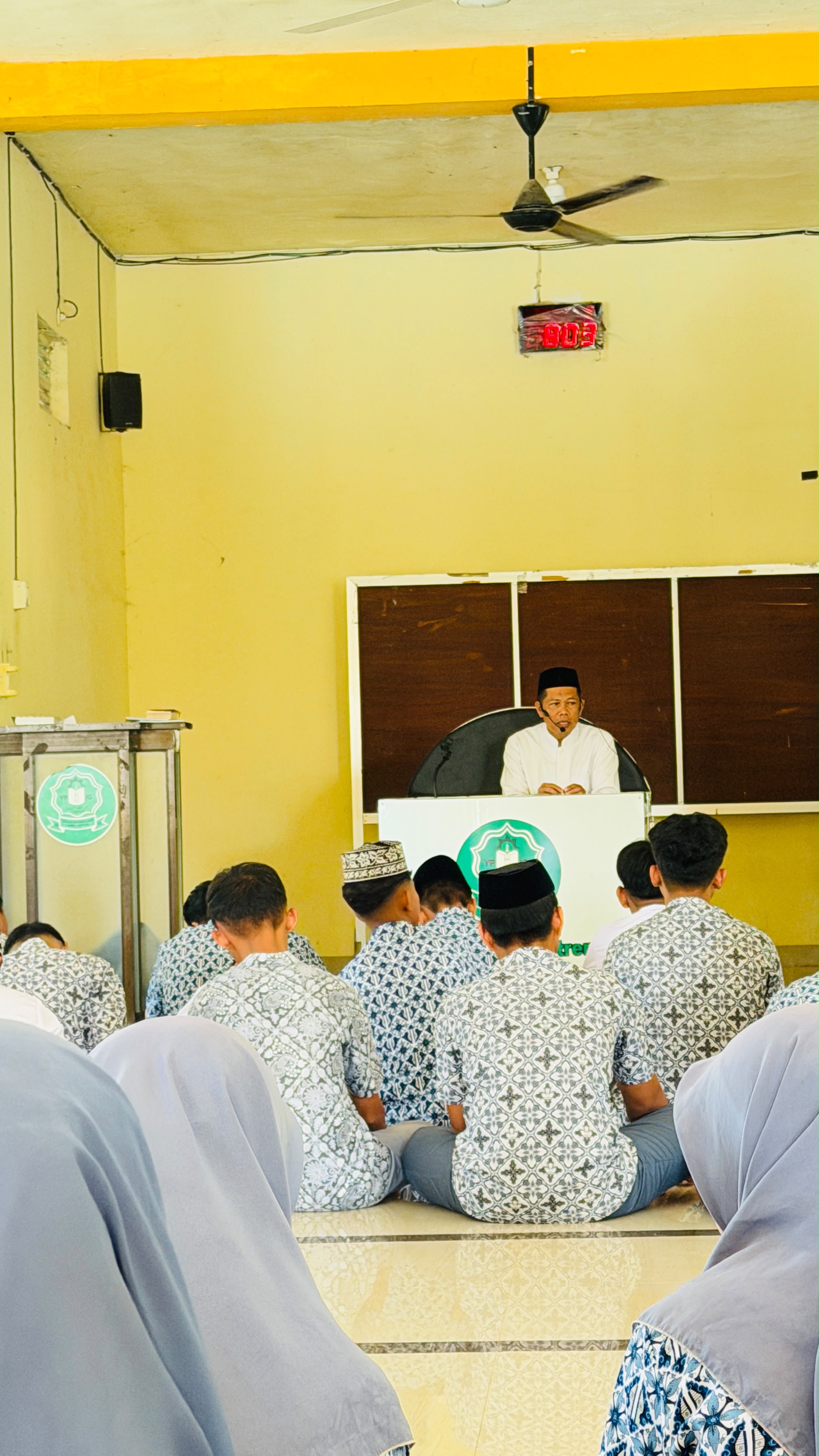 Pimpinan PP Yayasan Pergis Ganra Hadir dalam Pengajian Rutin Bersama Siswa dan Dewan Guru