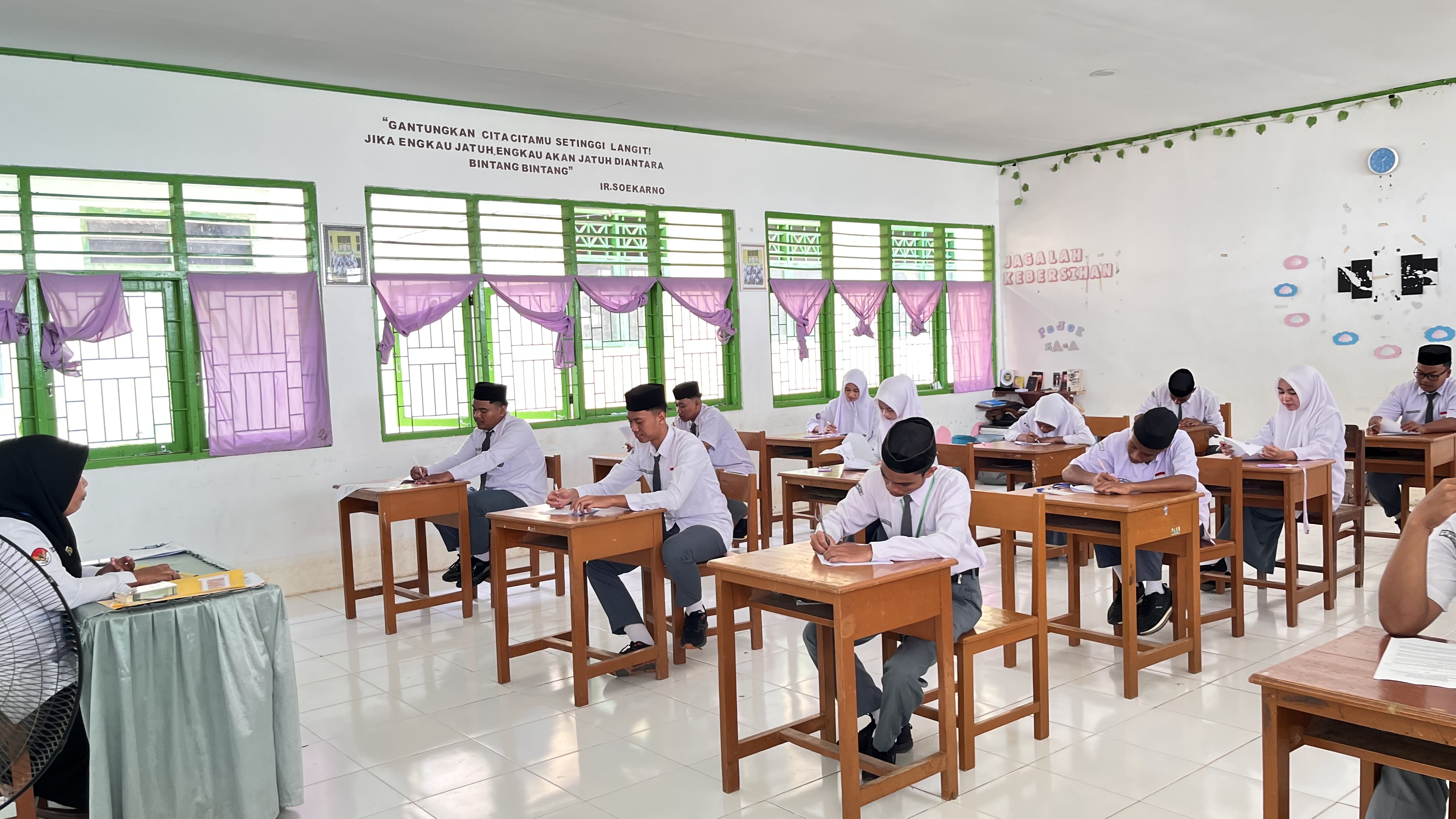 Hari Pertama ASAS Genap, Kelas X dan XI MA Pergis Ganra Siap Tunjukkan Hasil Belajar