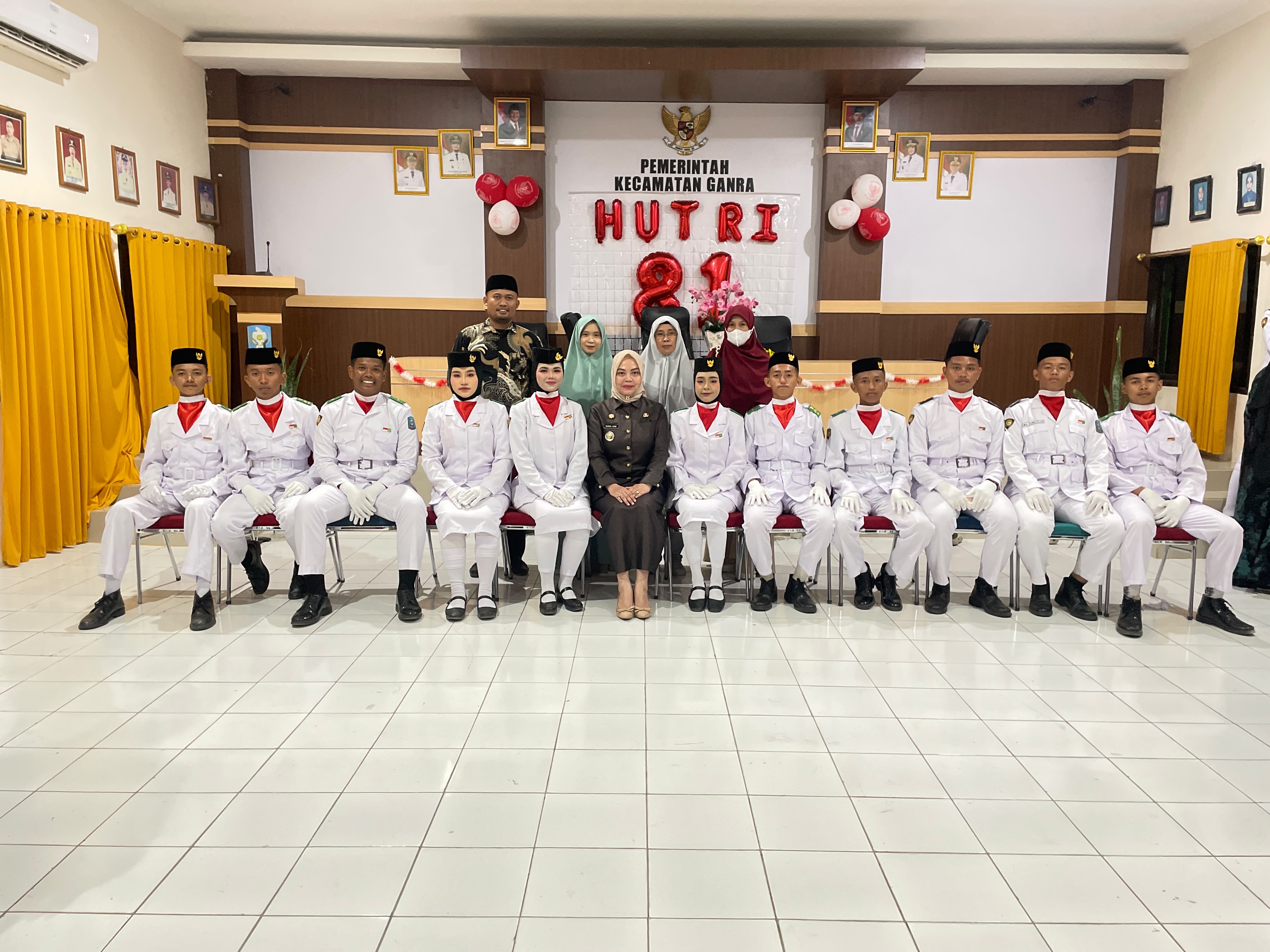 Siswa MA Pergis Ganra Tampil sebagai Paskibraka Upacara HUT RI Tingkat Kecamatan Ganra
